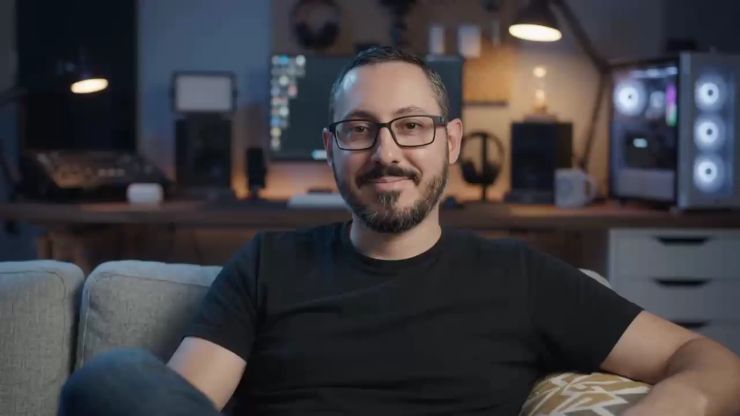 Dimitri Teixeira, professor de programação web